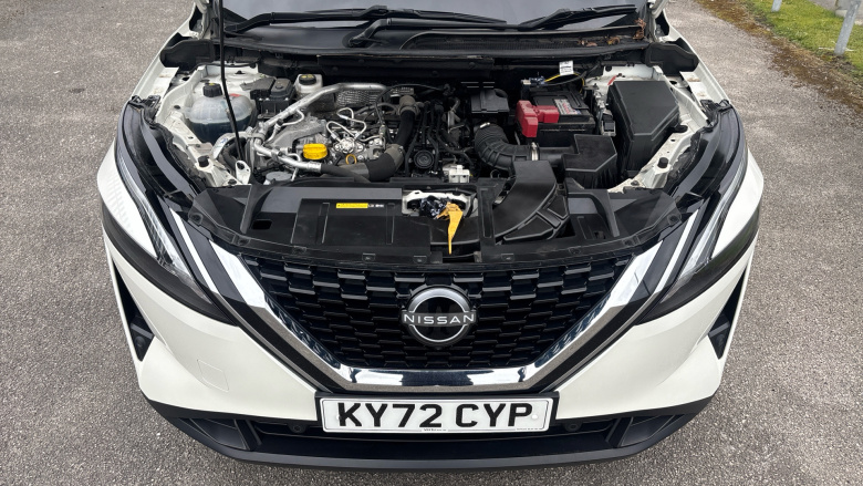 Nissan Qashqai 1.3 DiG-T MH N-Connecta 5dr Petrol Hatchback